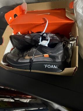 Nike zoom fly off- white  Men's Black Low-Top Sneaker with 'FOAM' Midsole